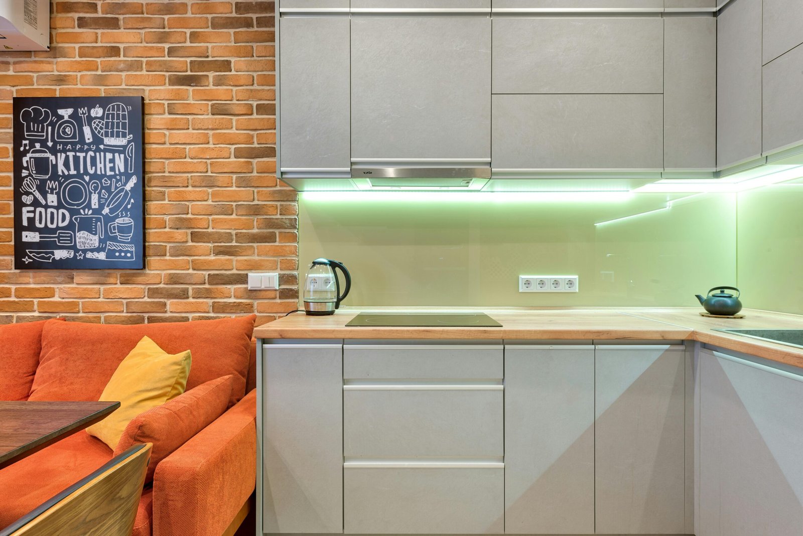 Read more about the article Buy The Best 10 Kitchen Wall Art for Decor Your Kitchen Smartly