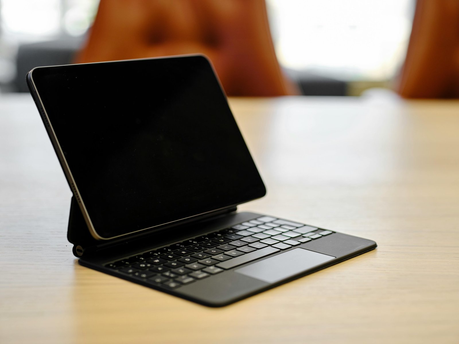 Read more about the article Buy The Best Magic keyboard Folio (Tested & Reviewed)